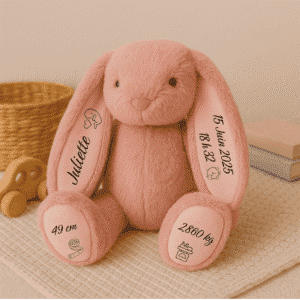 Peluche lapin rose personnalisée avec prénom Juliette et détails de naissance