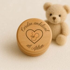 Boîte souvenir cordon ombilical personnalisée en bois pour bébé, cadeau de naissance original avec prénom gravé.