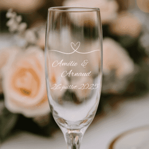 Flûte à champagne mariage personnalisée avec cœur fin et prénoms Amélie et Arnaud, 26 juillet 2025