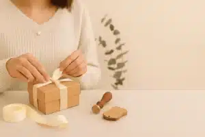Cadeau personnalisé réalisé à la main dans notre atelier en Alsace